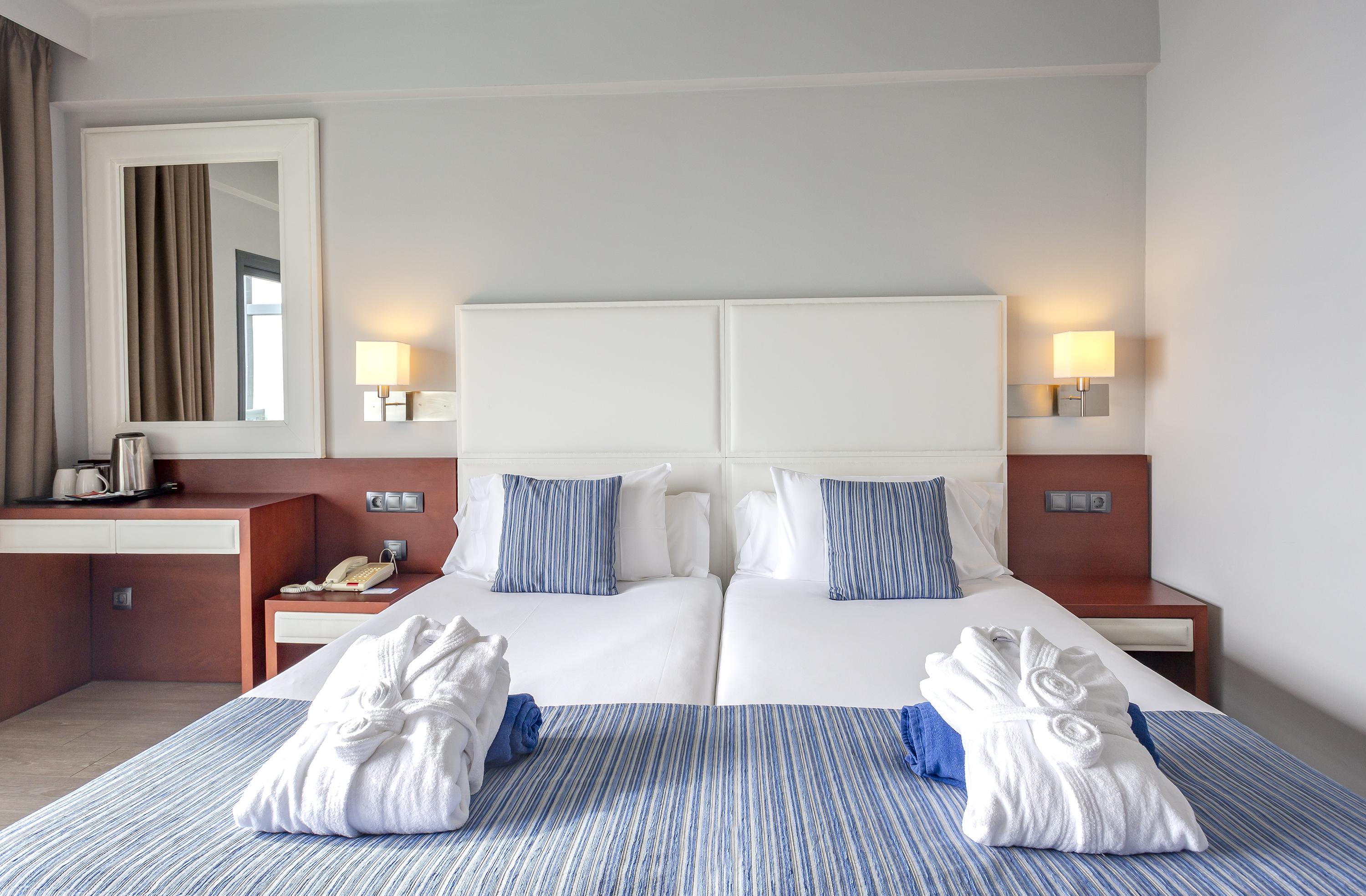 קאלה מילור Marins Suites - Adults Only Hotel מראה חיצוני תמונה